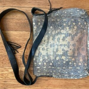 Elegant Black and Gray Shoulder Bag